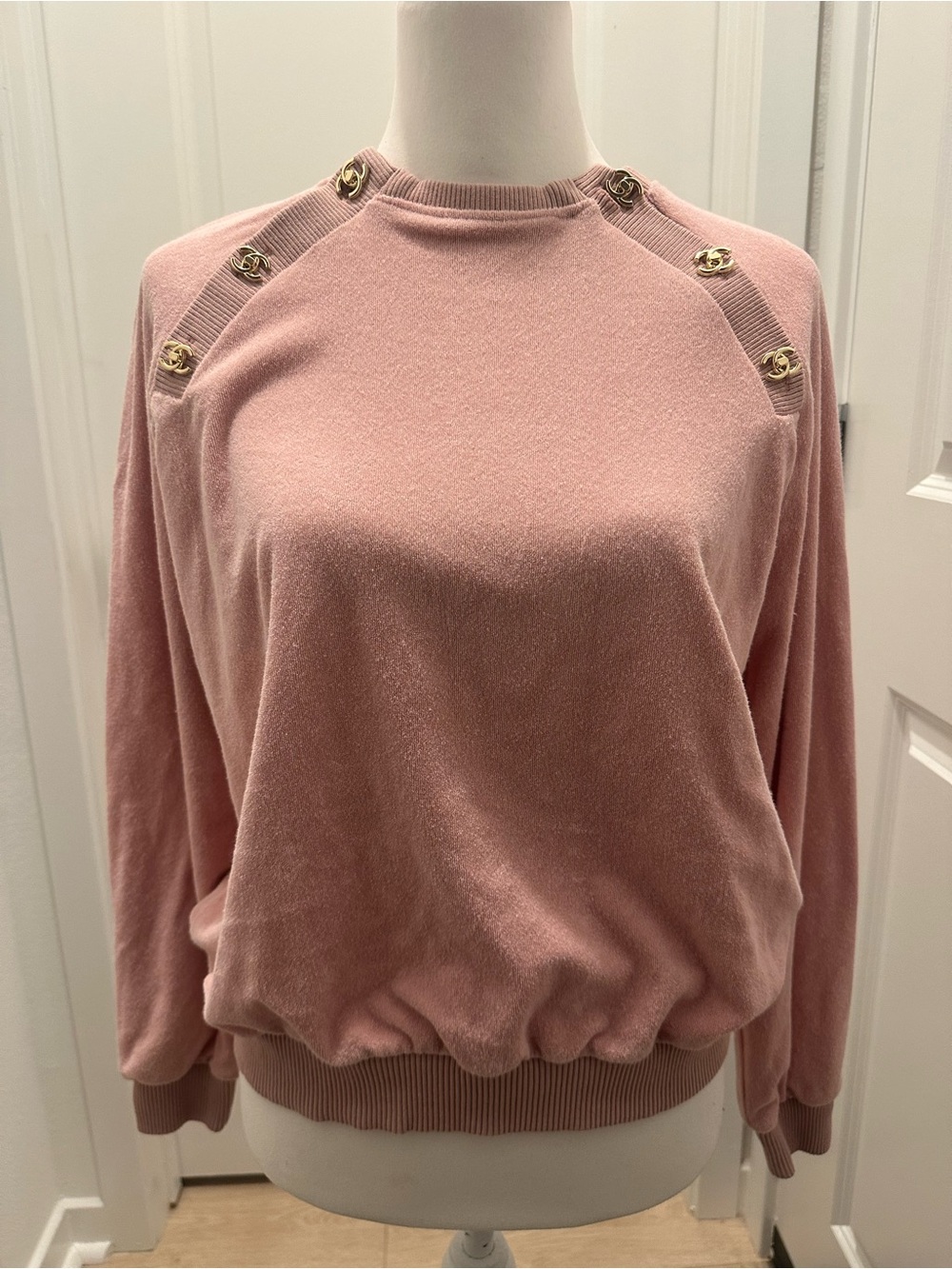 CHANEL Pink Gold-Button Cashmere Sweater